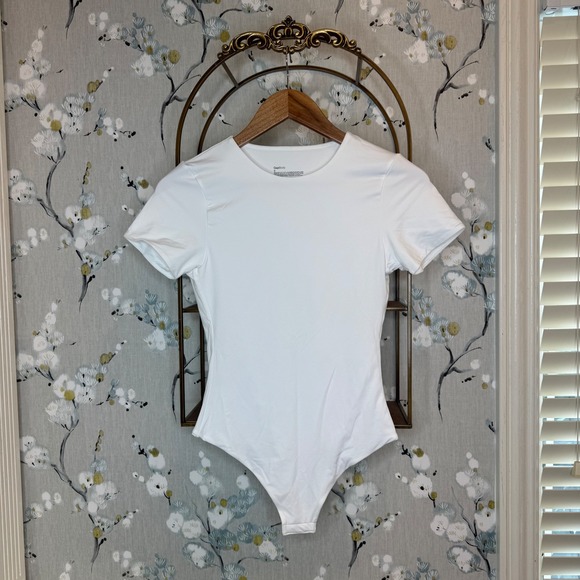 Gapbody Tops - GapBody Second Skin Bodysuit Womens Small White Short Sleeve Crew Neck 778247-01